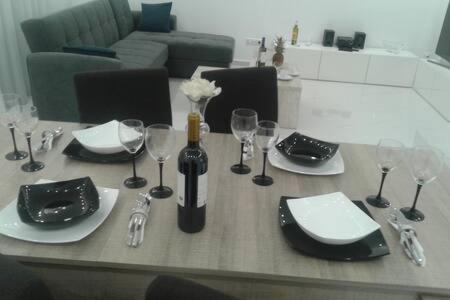 Despina'S Luxury Apt Downtown 이라클리온 외부 사진