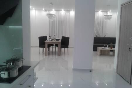 Despina'S Luxury Apt Downtown 이라클리온 외부 사진