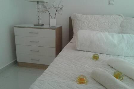 Despina'S Luxury Apt Downtown 이라클리온 외부 사진